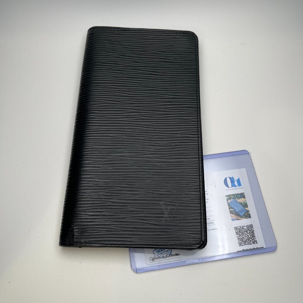 LOUIS VUITTON Vintage Epi Porte Cartes Credit Long Wallet, Black - Preowned - Picture 11 of 13